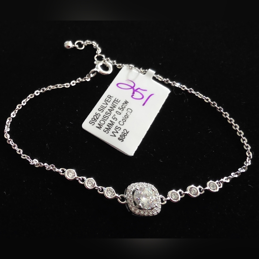 💎 Moissanite Halo Bracelet | .50 CT | VVS D | S925 | Rhodium Plated Adjustable